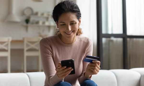 Delivering continuous improvements in mobile banking Delivering continuous improvements in mobile banking