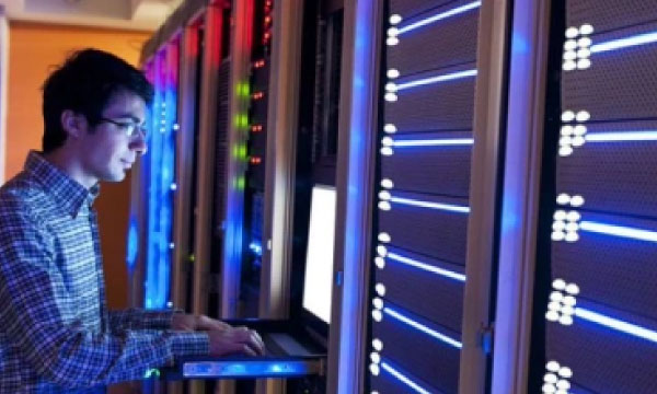 Migrating from a complex IT ecosystem to a flexible, cloud-based infrastructure 