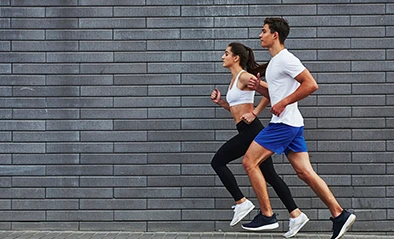 Setting up an athletic wear retailer for significant online sales growth img1